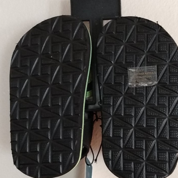 Shoes - Picture 3 of 3